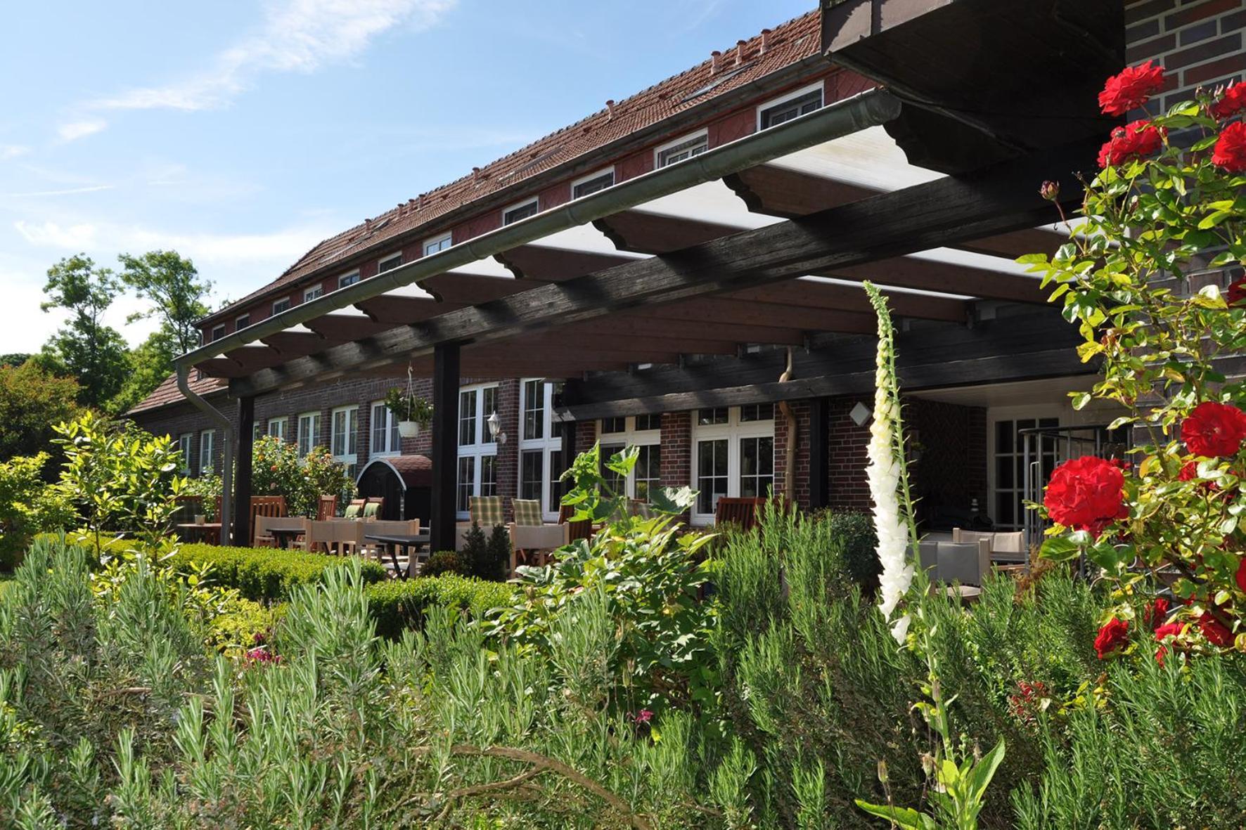 Landhotel Alte Schule - Hotel Garni Schillig Eksteriør bilde